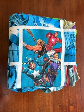 Marvel Avengers Assemble Twin Sheet Set - Blue Comic Panel Design - 2 Pc
